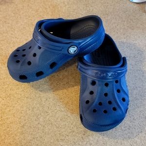 Toddler crocs